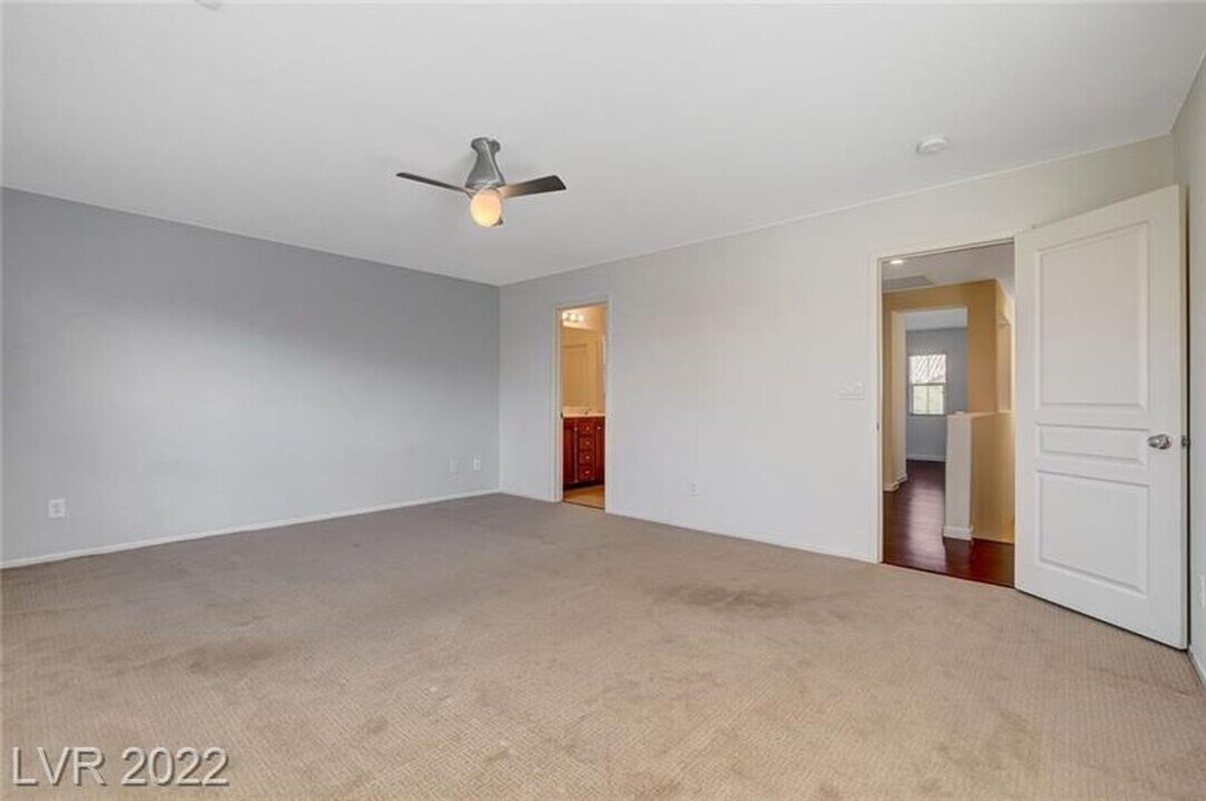 7238 Neches Ave in Las Vegas, NV - Building Photo