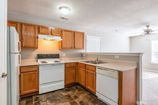 Crown Ridge in Shelby, NC - Building Photo