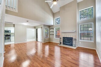 406 Santa Fe Trail in Irving, TX - Building Photo - Building Photo