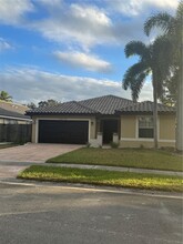 18774 NW 24th Pl in Pembroke Pines, FL - Building Photo - Building Photo