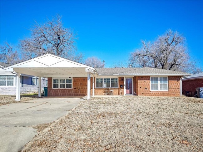 2813 Warwick Dr in Oklahoma City, OK - Foto de edificio - Building Photo