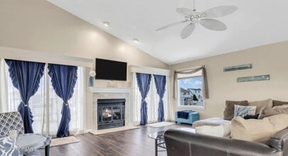 104 Catherine Ln in Stafford Township, NJ - Building Photo - Building Photo