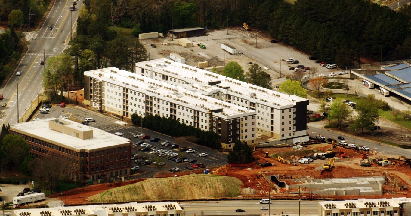 Phoenix Station in Decatur, GA - Foto de edificio