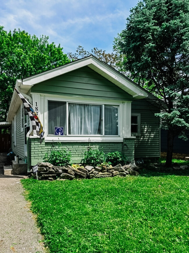 1835 New St in Indianapolis, IN - Building Photo - Building Photo