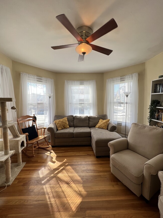 381 Highland Ave, Unit #1 in Somerville, MA - Building Photo - Building Photo