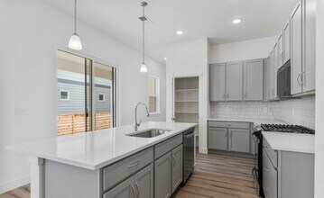 5081 McKinnon Ct in Timnath, CO - Building Photo - Building Photo