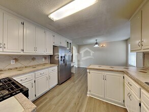 1017 Queensbury Run in Acworth, GA - Building Photo - Building Photo