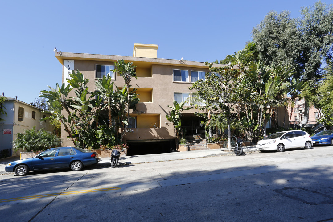 Hollywood Colony in Los Angeles, CA - Foto de edificio