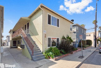 Belmont Shores in Long Beach, CA - Building Photo - Building Photo