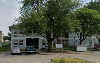 207 Stringtown Rd in Minier, IL - Building Photo - Building Photo