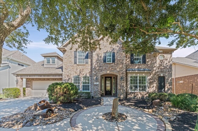 property at 7 N Beech Springs Cir