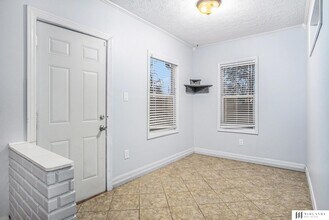 7768 Maywood St in Ralston, NE - Building Photo - Building Photo