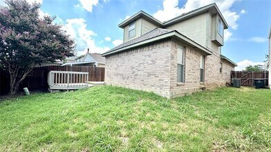 1402 Peregrine St in Lewisville, TX - Building Photo - Building Photo