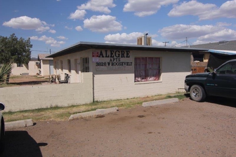 Alegre Apartments in Phoenix, AZ - Building Photo