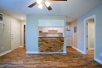 1419 Hawthorne St in Houston, TX - Building Photo - Building Photo