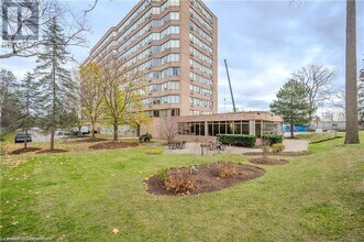 3227 KING St in Kitchener, ON - Building Photo - Building Photo