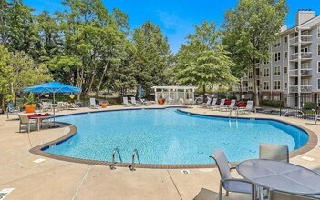 10303 Appalachian Cir in Oakton, VA - Building Photo - Building Photo