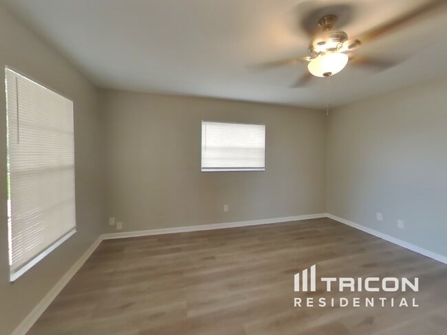 804 Heidi Rd in Seffner, FL - Building Photo - Building Photo