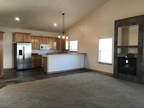 374 Cole Ave in Pinedale, WY - Building Photo - Building Photo