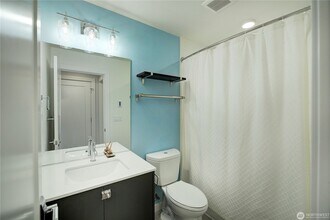 1724 11th Ave in Seattle, WA - Building Photo - Building Photo