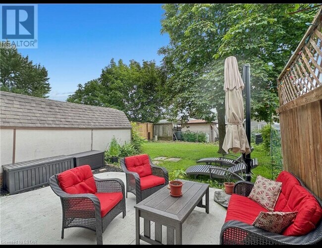 7 Acton Cres in London, ON - Building Photo - Building Photo