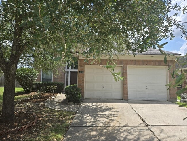 4918 Grapevine Lake Ct in Richmond, TX - Building Photo - Building Photo