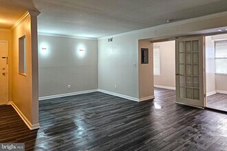 9639 White Acre Rd in Columbia, MD - Building Photo - Building Photo