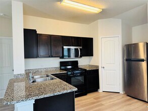 15120 Custis Ln in Austin, TX - Building Photo - Building Photo
