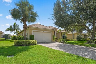 411 NW Sheffield Cir in Port St. Lucie, FL - Building Photo - Building Photo