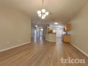 864 Vanderbilt Dr in Eustis, FL - Building Photo - Building Photo