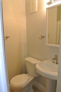 3607-3609 Maple Ave in Oakland, CA - Building Photo - Interior Photo