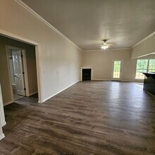 550 McKissic Spring Rd in Centerton, AR - Building Photo - Building Photo