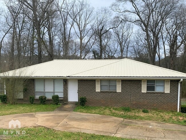 property at 1451 Hendrix Dr