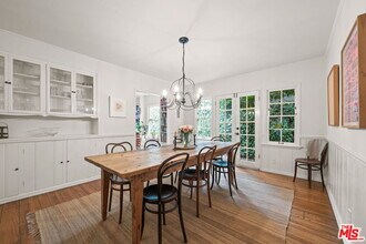 5630 Spreading Oak Dr in Los Angeles, CA - Building Photo - Building Photo