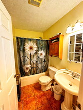 165 Moss Ave in Vernon, FL - Building Photo - Building Photo