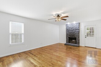 7508 Elderberry Dr in Austin, TX - Building Photo - Building Photo