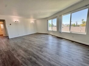 EP in Los Angeles, CA - Foto de edificio - Interior Photo