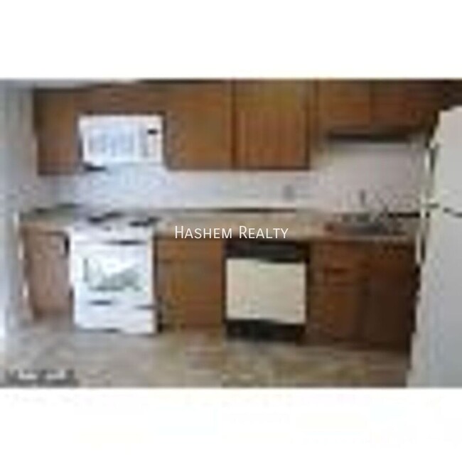 11636 Newbridge Ct in Reston, VA - Building Photo - Building Photo