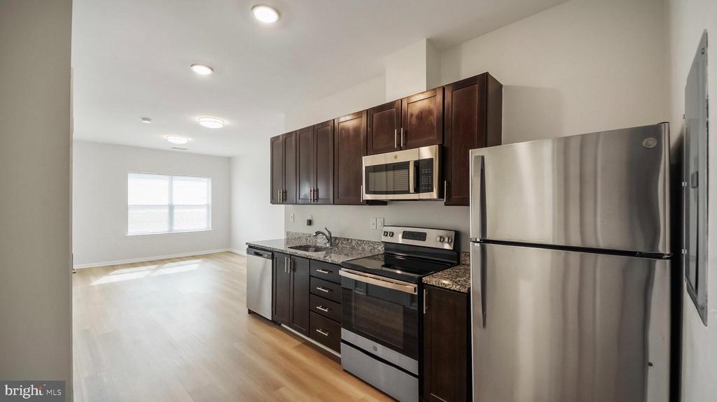 4909 Hamilton Ave in Baltimore, MD - Building Photo