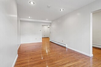 800 Ocean Ave in Jersey City, NJ - Foto de edificio - Building Photo