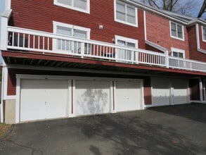 7 Dean St in Danbury, CT - Building Photo - Building Photo