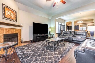 940 Oak Lynn Dr in Willis, TX - Building Photo - Building Photo