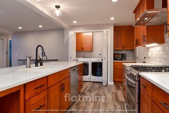 8839 Densmore Ave N in Seattle, WA - Building Photo - Building Photo