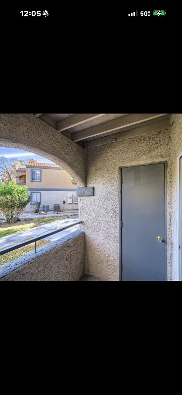 220 Mission Newport Ln in Las Vegas, NV - Building Photo - Building Photo