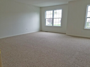 802 Caramist Cir in Sinking Spring, PA - Building Photo - Building Photo