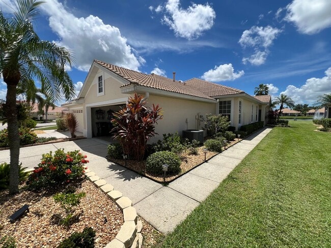 4440 Whispering Oaks Dr