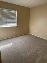 2228 Cambridge Elms St in North Las Vegas, NV - Building Photo - Building Photo