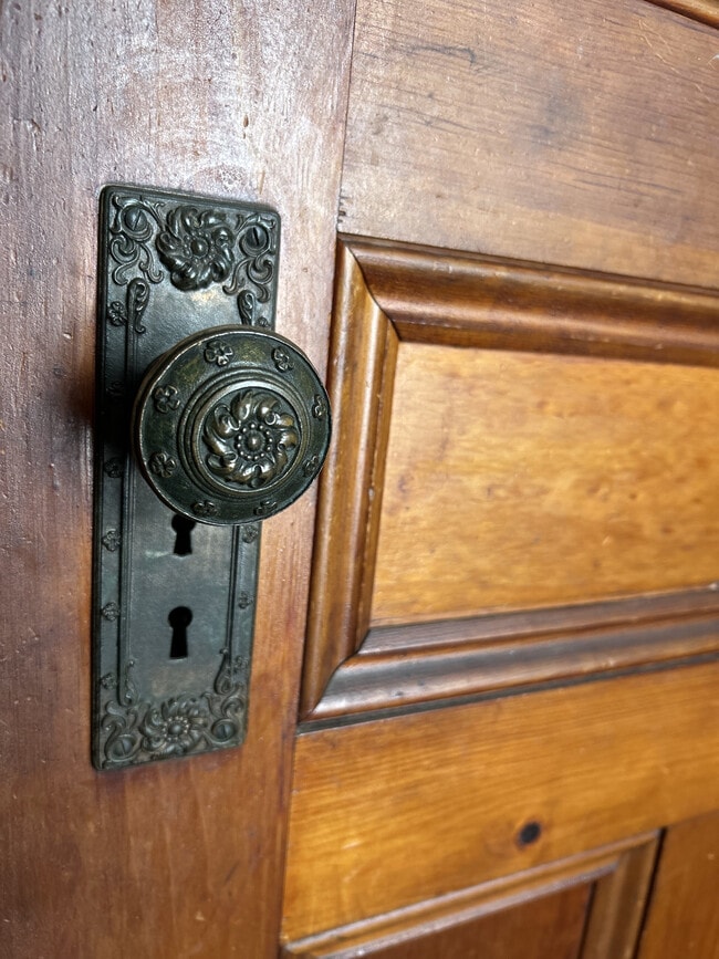 23 E Kidder St, Unit Apt 1