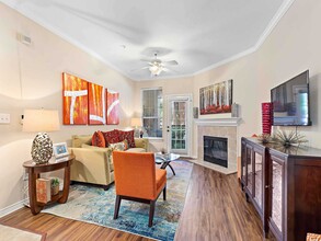 Lexington at Valley Ranch in Irving, TX - Foto de edificio - Building Photo