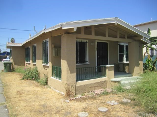 6209 11th Ave in Los Angeles, CA - Building Photo